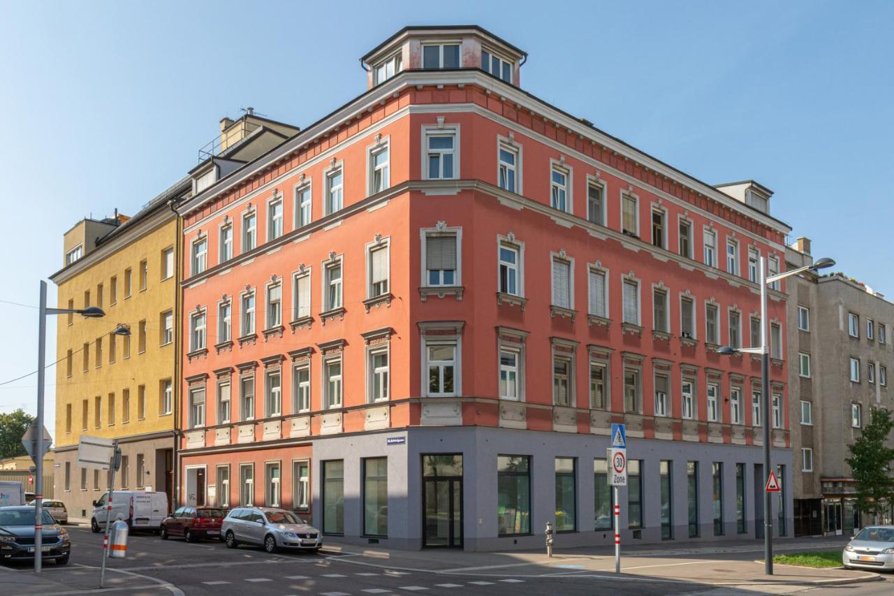 Studio Vienna Central Station Bagian luar foto